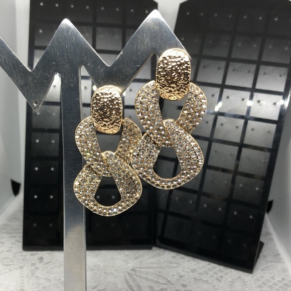𝅺Infinity knot gold tone dazzling dressy evening night out statement earrings . - Picture 5 of 5